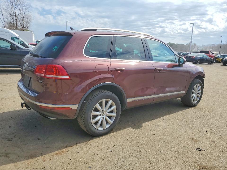 Aukcja sprzedaży 2017 Volkswagen Touareg, vin: WVGGF7BP0HD006204, numer aukcji: 42047706