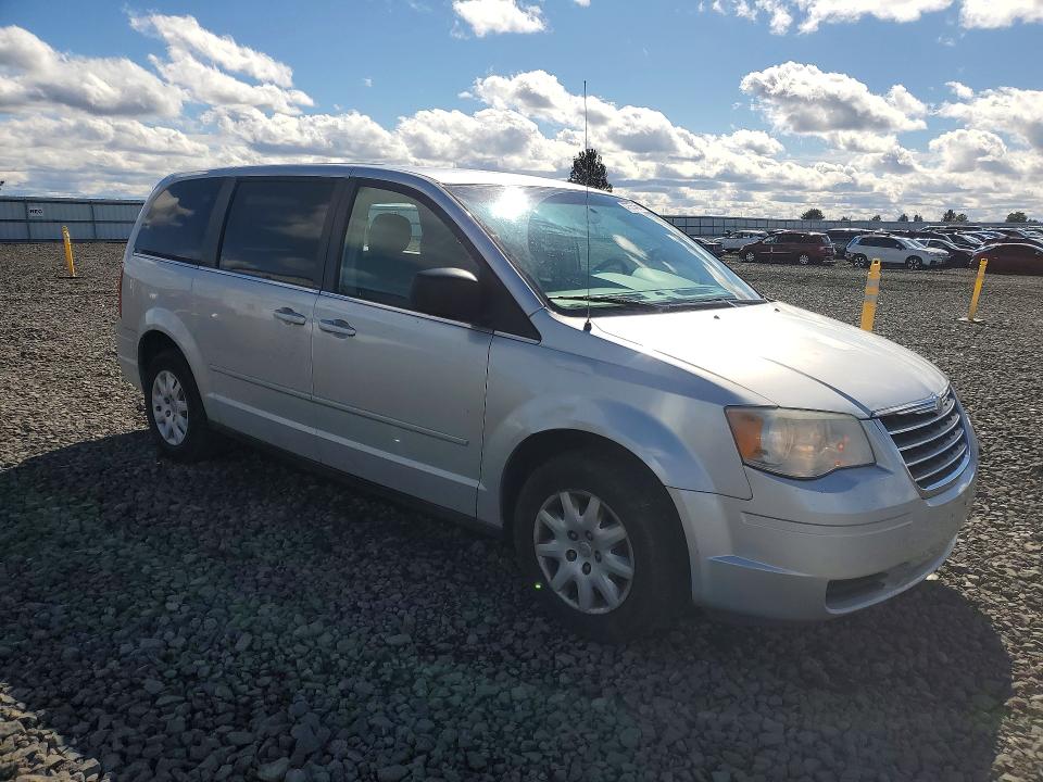 47655466 :رقم المزاد ، 2A4RR4DE2AR108955 vin ، 2010 Chrysler Town & Country مزاد بيع