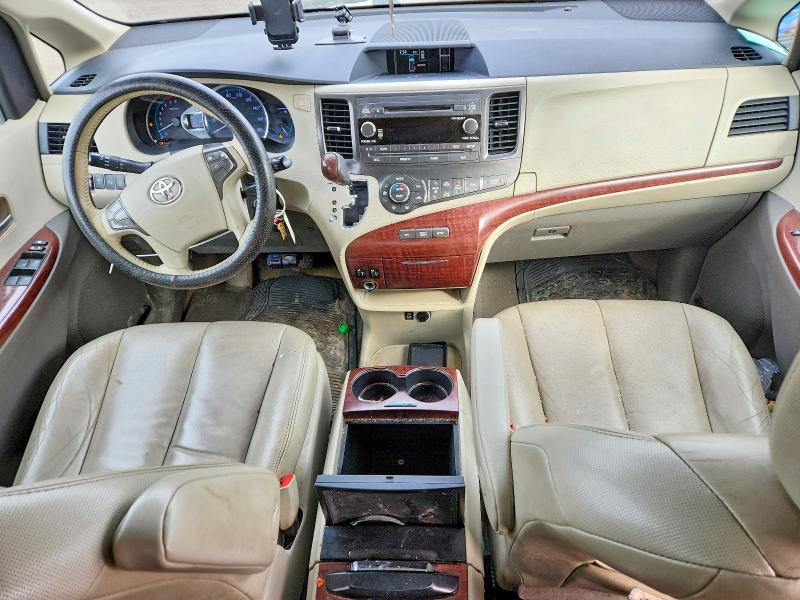 79069675 :رقم المزاد ، 5TDDK3DC0ES094158 vin ، 2014 Toyota Sienna مزاد بيع