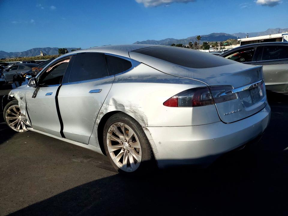 Продаж на аукціоні авто 2016 Tesla Model S, vin: 5YJSA1E27GF141696, номер лоту: 41618936