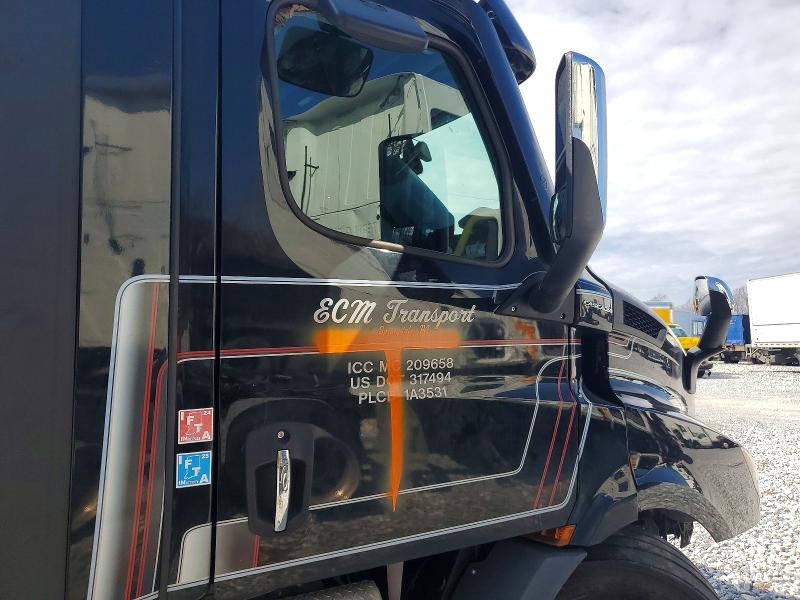 2022 Freightliner Cascadia 116 მანქანა იყიდება აუქციონზე, vin: 1FUJHTDV3NLNA0233, აუქციონის ნომერი: 46593426