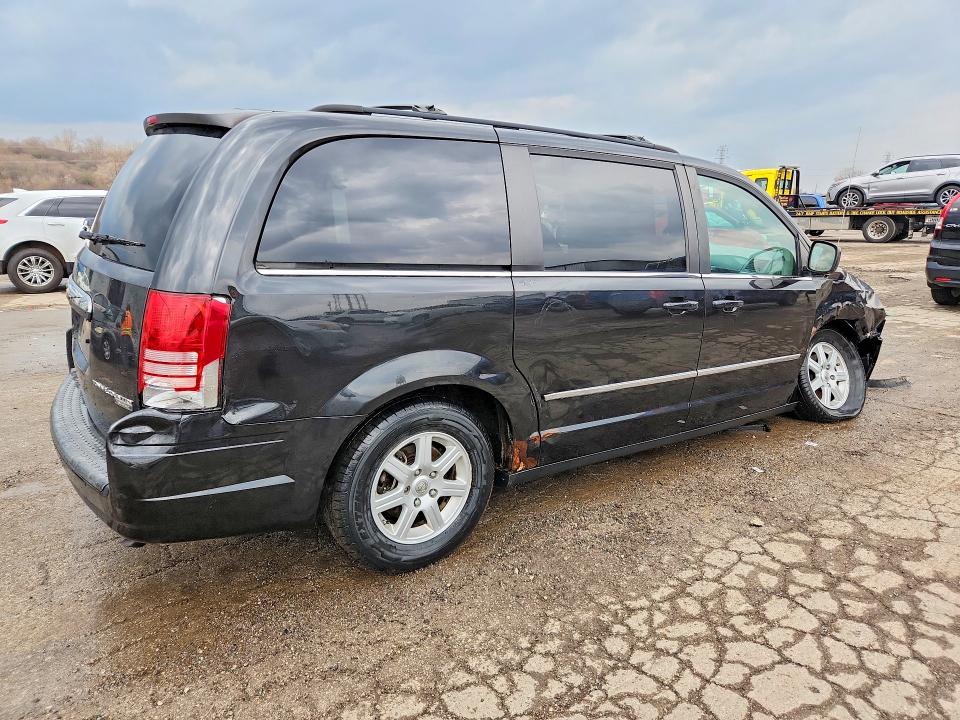 48271556 :رقم المزاد ، 2A4RR5D13AR422309 vin ، 2010 Chrysler Town & Country مزاد بيع