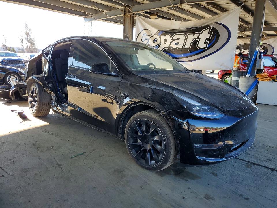 2024 Tesla Model Y მანქანა იყიდება აუქციონზე, vin: 7SAYGDEE1RF002366, აუქციონის ნომერი: 78170035