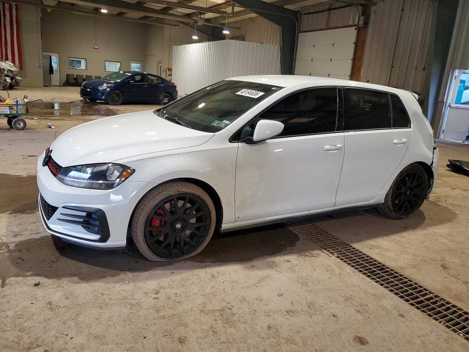 Продаж на аукціоні авто 2019 Volkswagen Gti, vin: 3VW5T7AU5KM017770, номер лоту: 48184636