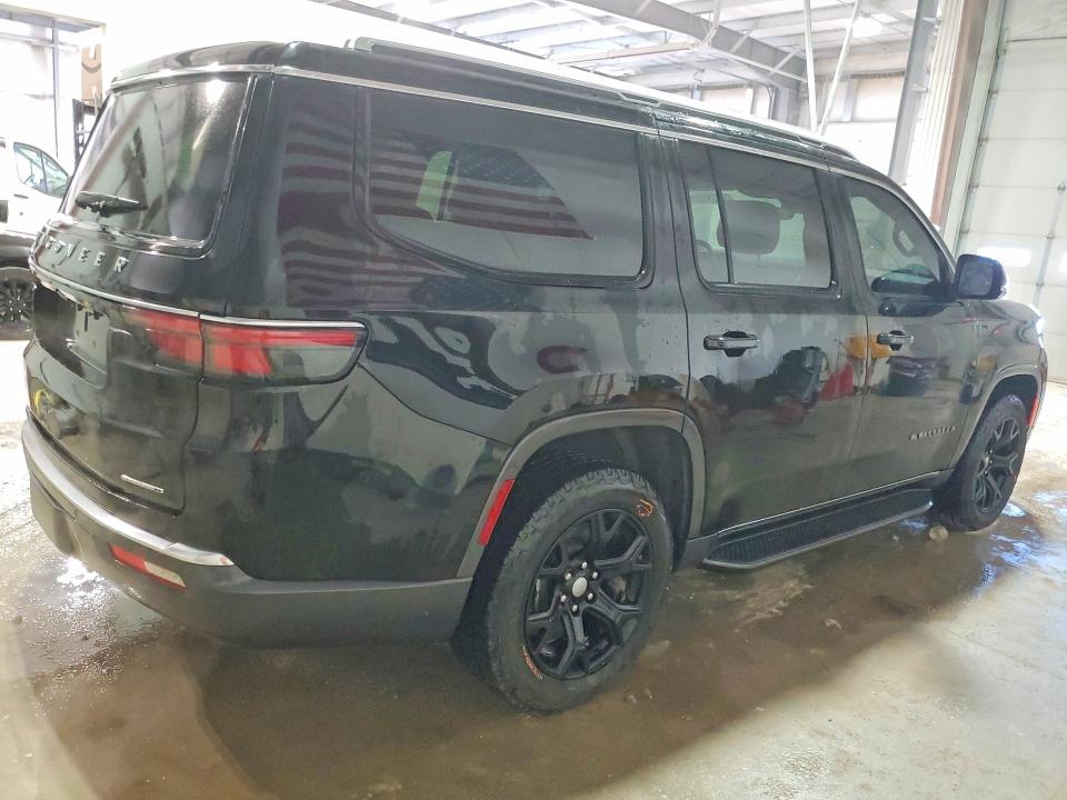 41863886 :رقم المزاد ، 1C4SJVAT8NS206531 vin ، 2022 Jeep Wagoneer مزاد بيع