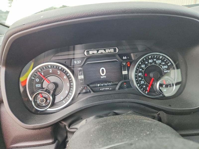 47628606 :رقم المزاد ، 1C6SRFFT1NN424338 vin ، 2022 Ram 1500 مزاد بيع