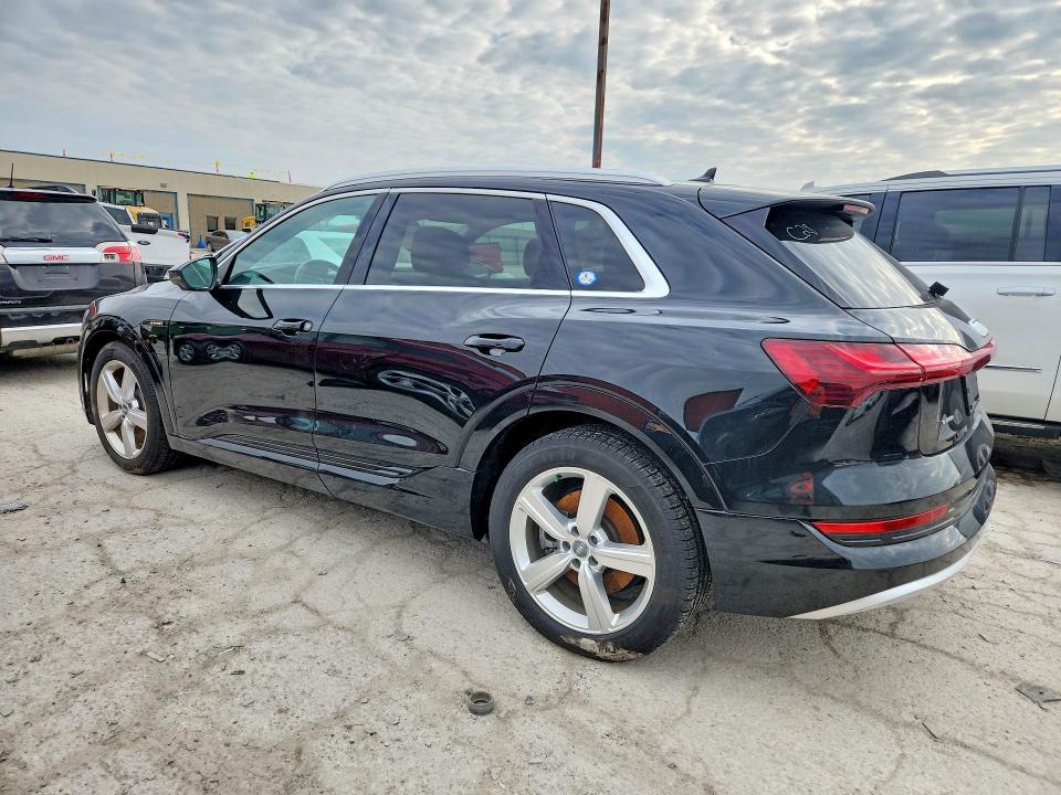 47922866 :رقم المزاد ، WA1LAAGE5KB024698 vin ، 2019 Audi E-tron مزاد بيع