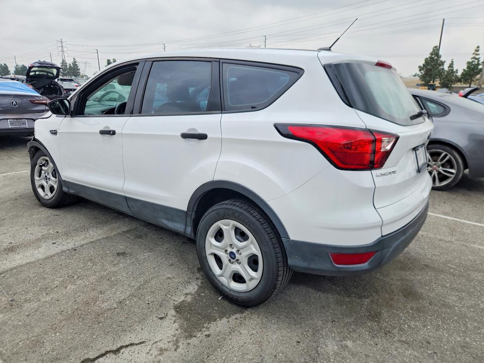 2019 Ford Escape მანქანა იყიდება აუქციონზე, vin: 1FMCU0F70KUC34765, აუქციონის ნომერი: 48009906