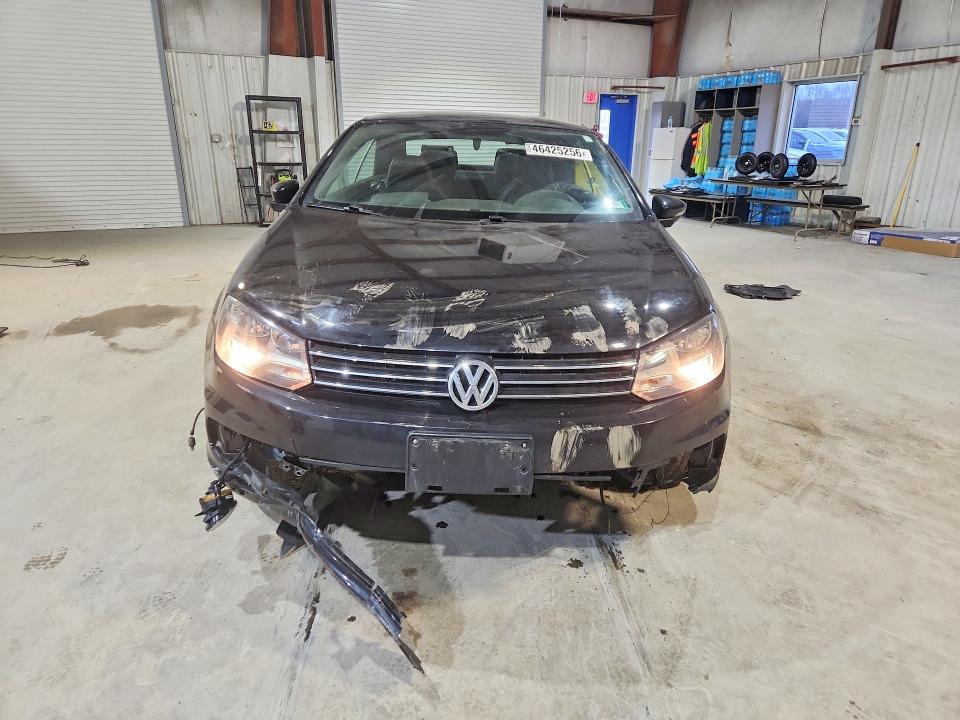 46425256 :رقم المزاد ، WVWBW8AH1DV001466 vin ، 2013 Volkswagen Eos مزاد بيع