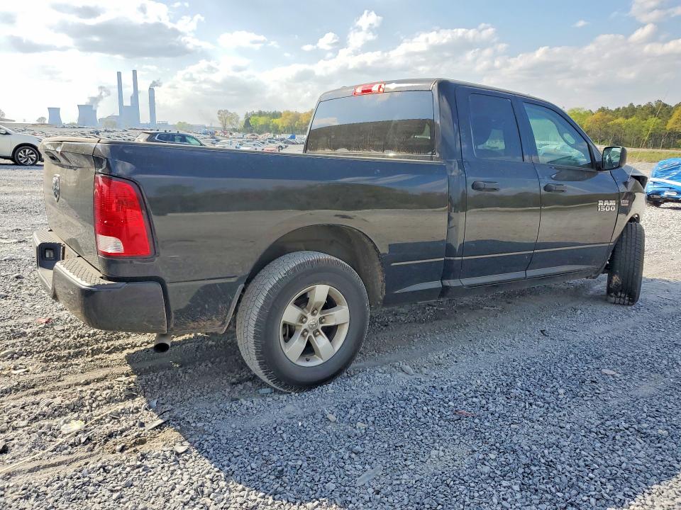 47419946 :رقم المزاد ، 1C6RR6FTXJS211060 vin ، 2018 Ram 1500 مزاد بيع