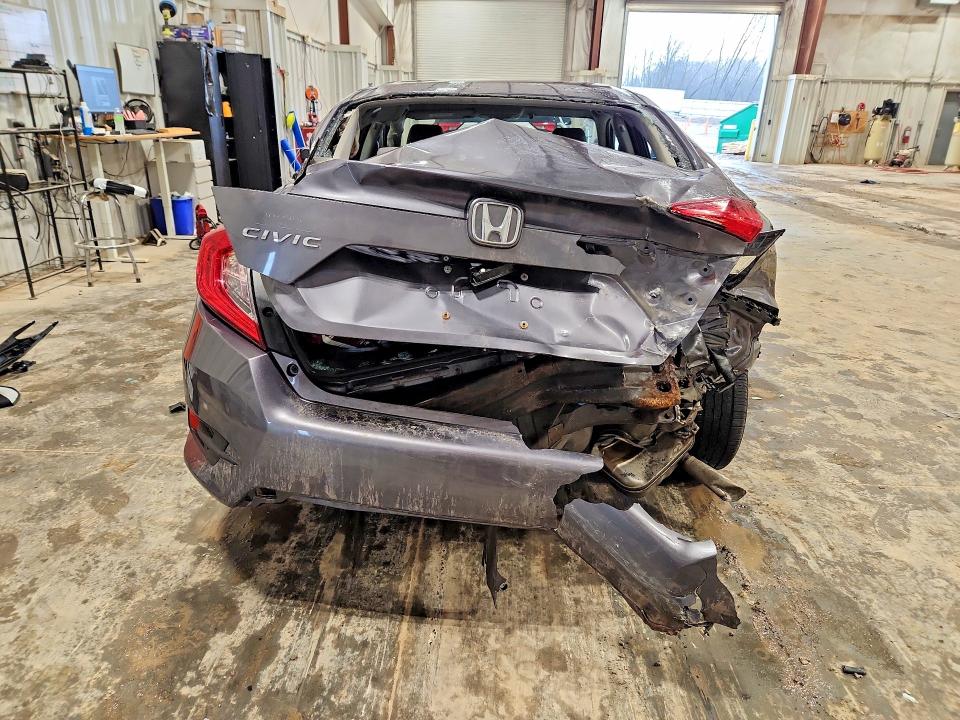 41868296 :رقم المزاد ، 19XFC2F5XGE094907 vin ، 2016 Honda Civic مزاد بيع