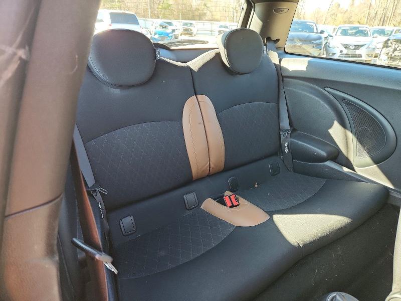 46412126 :رقم المزاد ، WMWSU3C56BT095894 vin ، 2011 Mini Cooper مزاد بيع