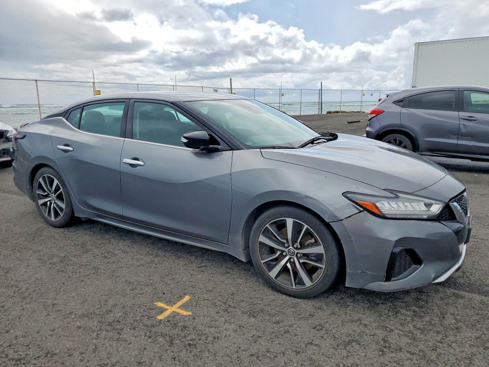 47286626 :رقم المزاد ، 1N4AA6CV6MC511301 vin ، 2021 Nissan Maxima مزاد بيع