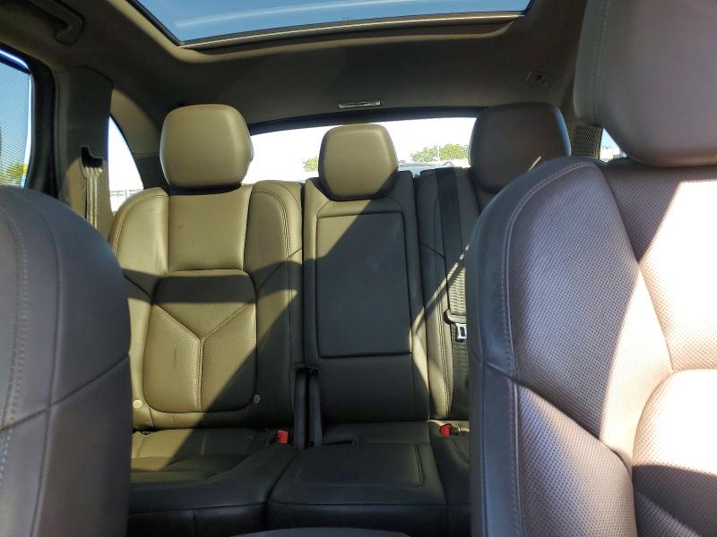 41798066 :رقم المزاد ، WP1AE2A27FLA51910 vin ، 2015 Porsche Cayenne مزاد بيع