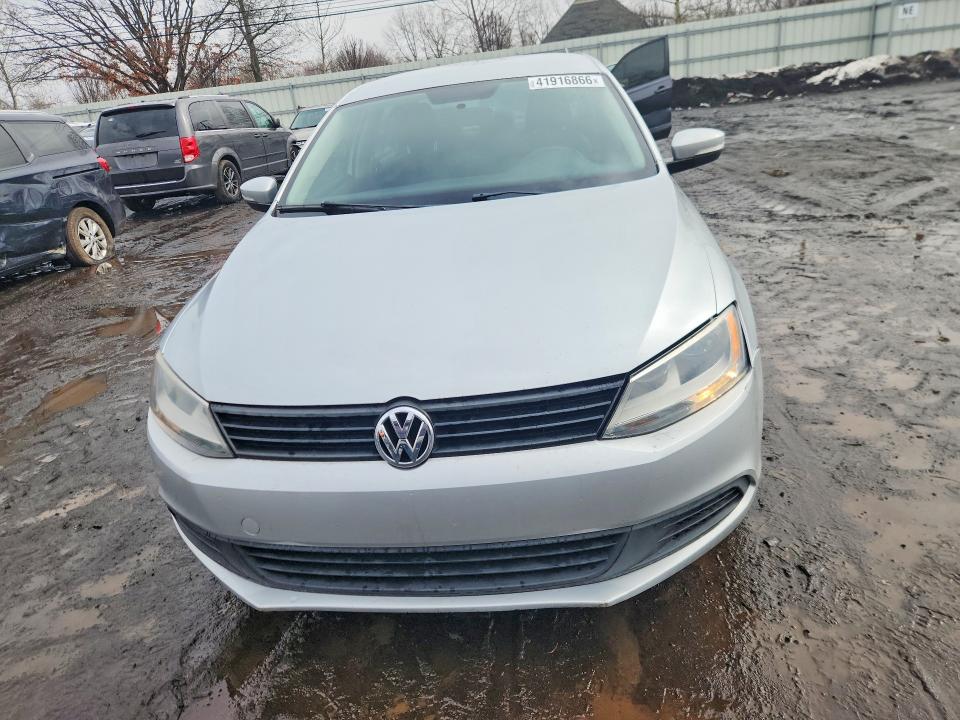 41916866 :رقم المزاد ، 3VWLL7AJ7CM323674 vin ، 2012 Volkswagen Jetta مزاد بيع