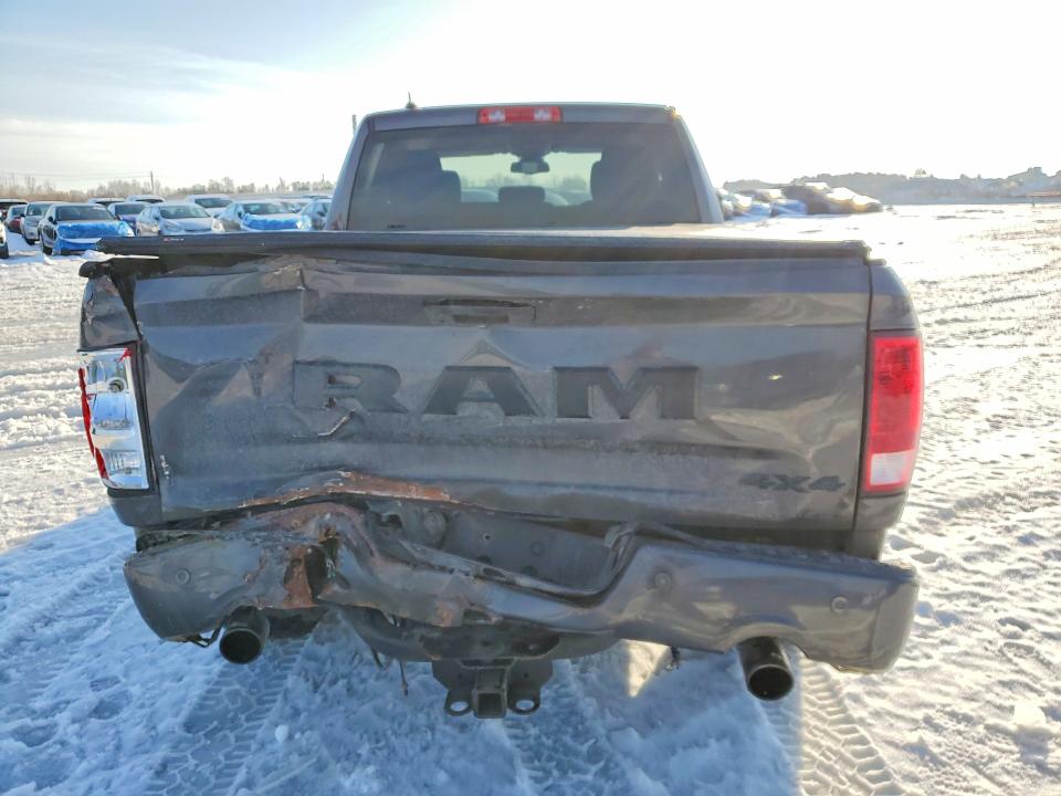 73999775 :رقم المزاد ، 1C6RR7FT5NS138675 vin ، 2022 Ram 1500 Classic مزاد بيع