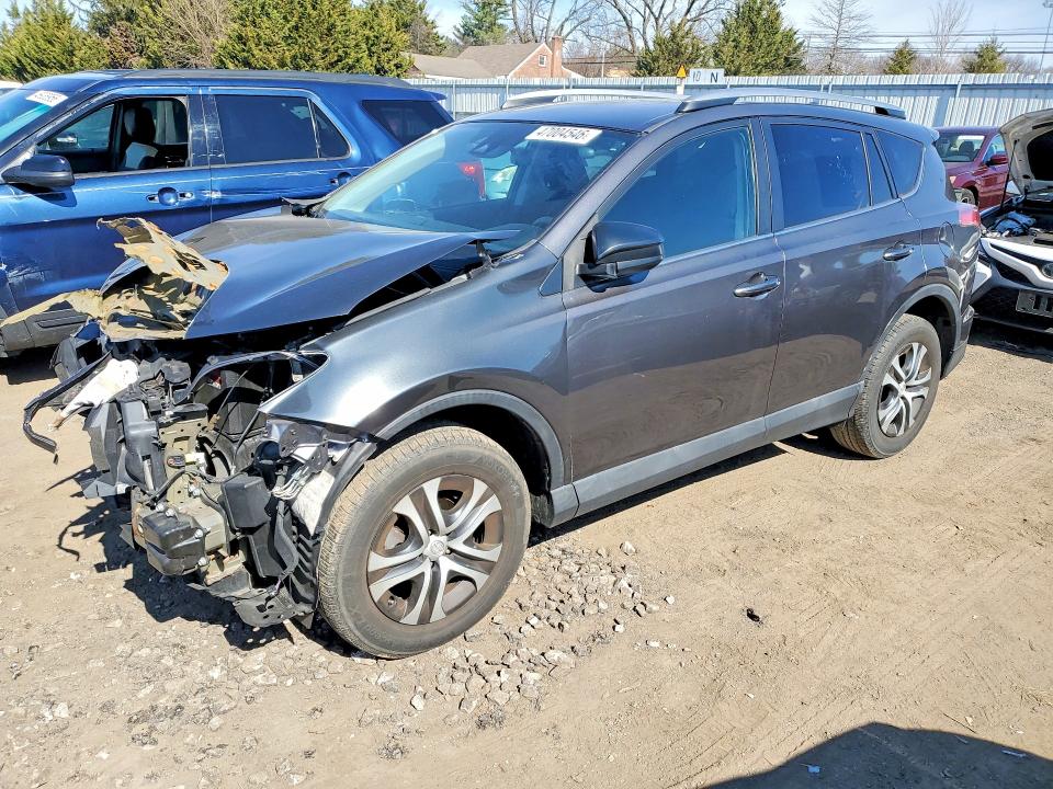 47004546 :رقم المزاد ، 2T3BFREVXHW638165 vin ، 2017 Toyota Rav4 مزاد بيع