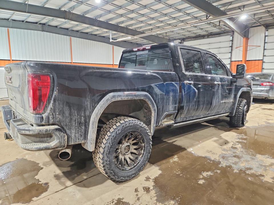 47131376 :رقم المزاد ، 1GT49WEY3NF311127 vin ، 2022 Gmc Sierra مزاد بيع