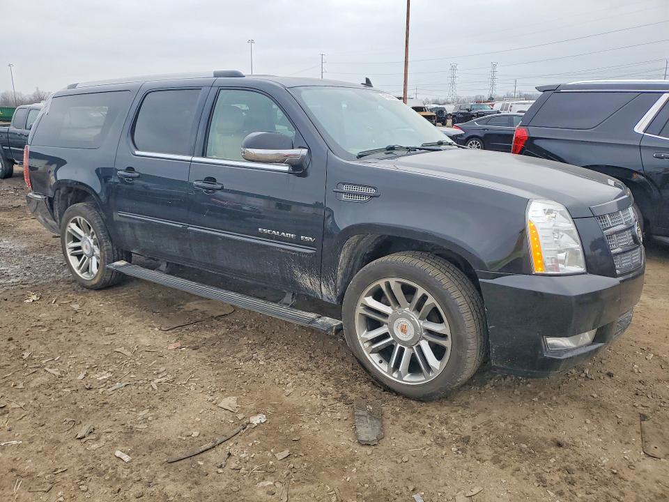 41699406 :رقم المزاد ، 1GYS4JEF4ER234526 vin ، 2014 Cadillac Escalade مزاد بيع