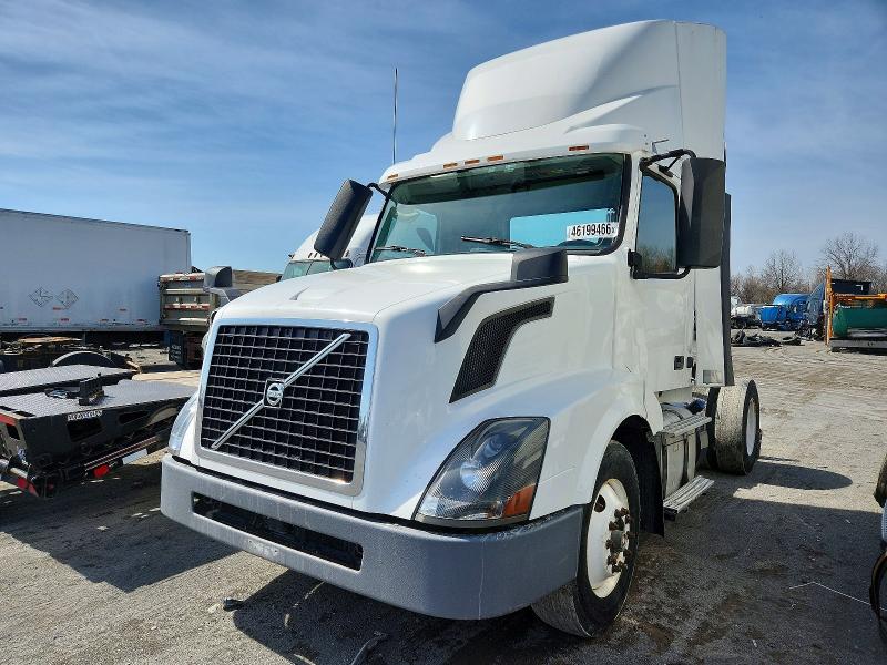 Продаж на аукціоні авто 2017 Volvo Vnl, vin: 4V4N39TGXHN988160, номер лоту: 46199466