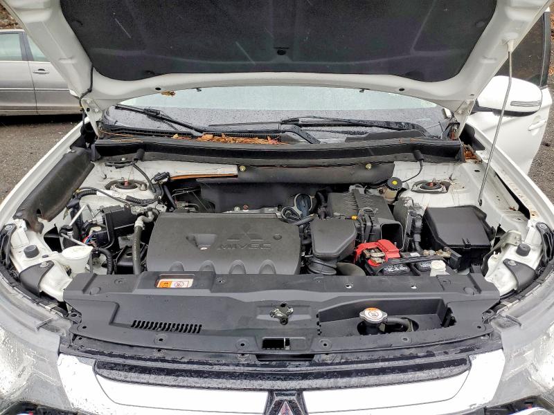 Продаж на аукціоні авто 2018 Mitsubishi Outlander, vin: JA4AZ3A34JZ011675, номер лоту: 46087356