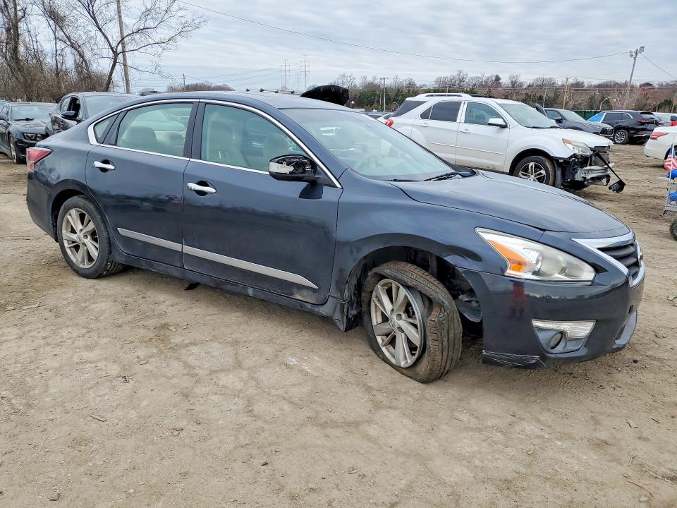 2015 Nissan Altima მანქანა იყიდება აუქციონზე, vin: 1N4AL3AP2FC115950, აუქციონის ნომერი: 46329656