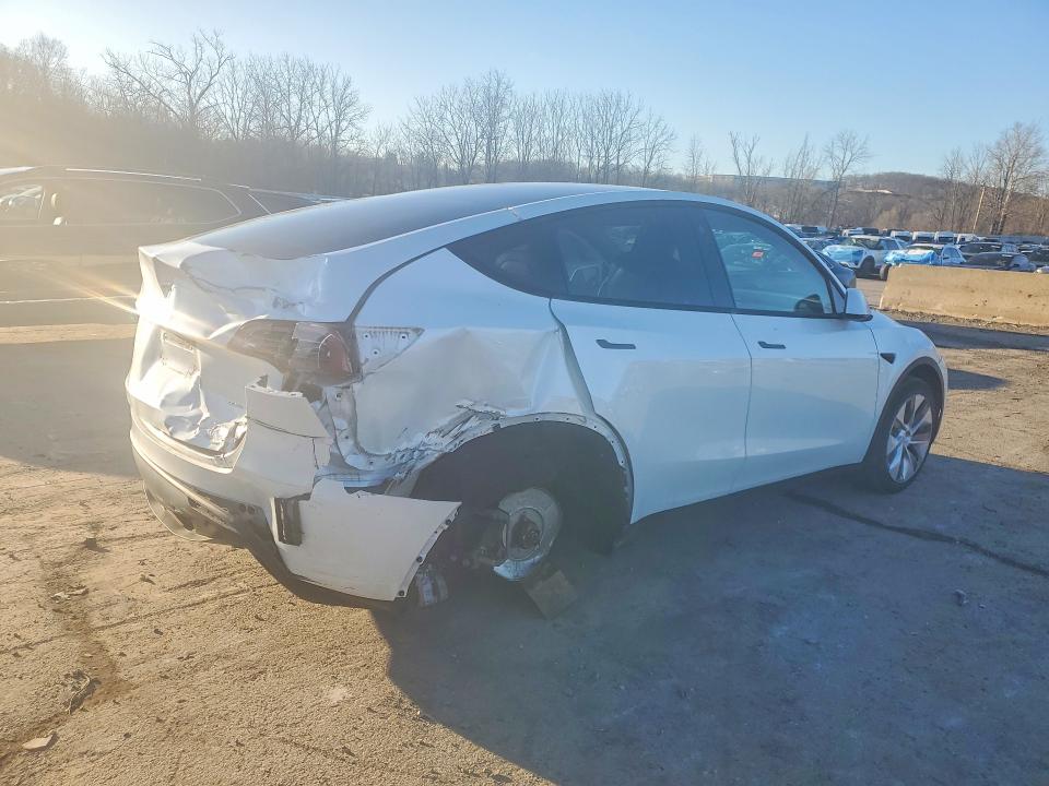 46737436 :رقم المزاد ، 7SAYGDEE6PA059494 vin ، 2023 Tesla Model Y مزاد بيع