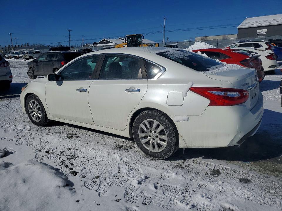 2016 Nissan Altima მანქანა იყიდება აუქციონზე, vin: 1N4AL3AP6GN309046, აუქციონის ნომერი: 79174845
