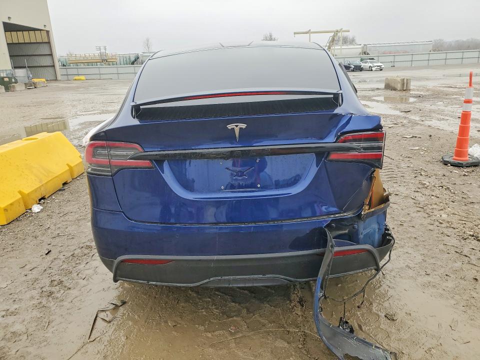 Продажа на аукционе авто 2022 Tesla Model X, vin: 7SAXCBE56NF331375, номер лота: 41600036