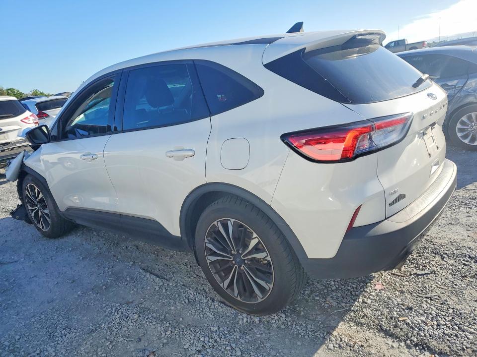 2022 Ford Escape მანქანა იყიდება აუქციონზე, vin: 1FMCU0G64NUB88416, აუქციონის ნომერი: 46467396