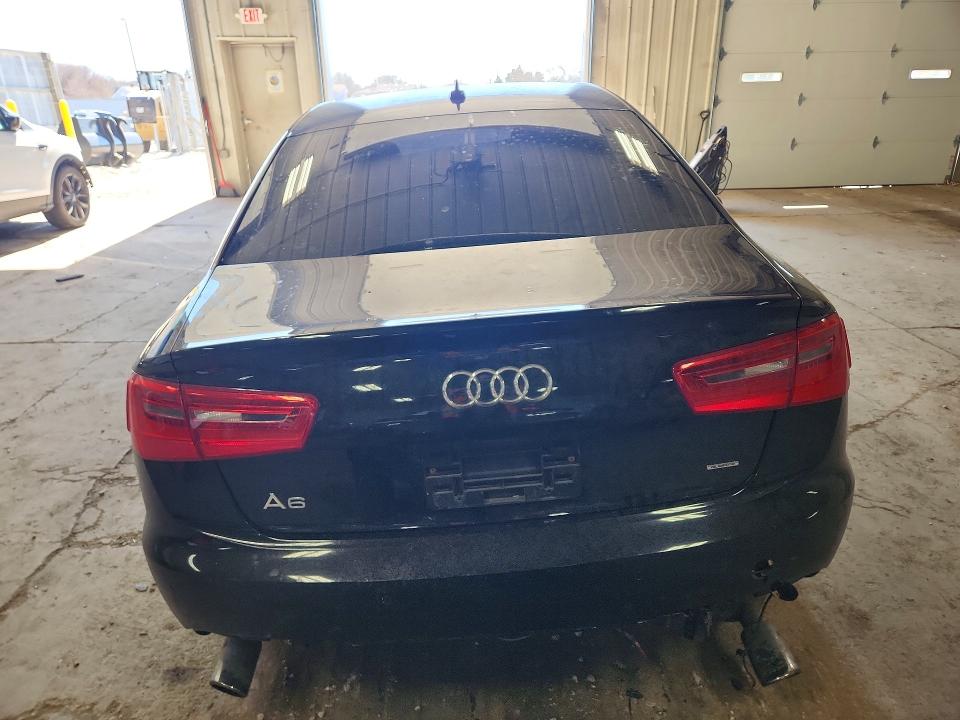 42040516 :رقم المزاد ، WAUGFAFC1FN044330 vin ، 2015 Audi A6 مزاد بيع