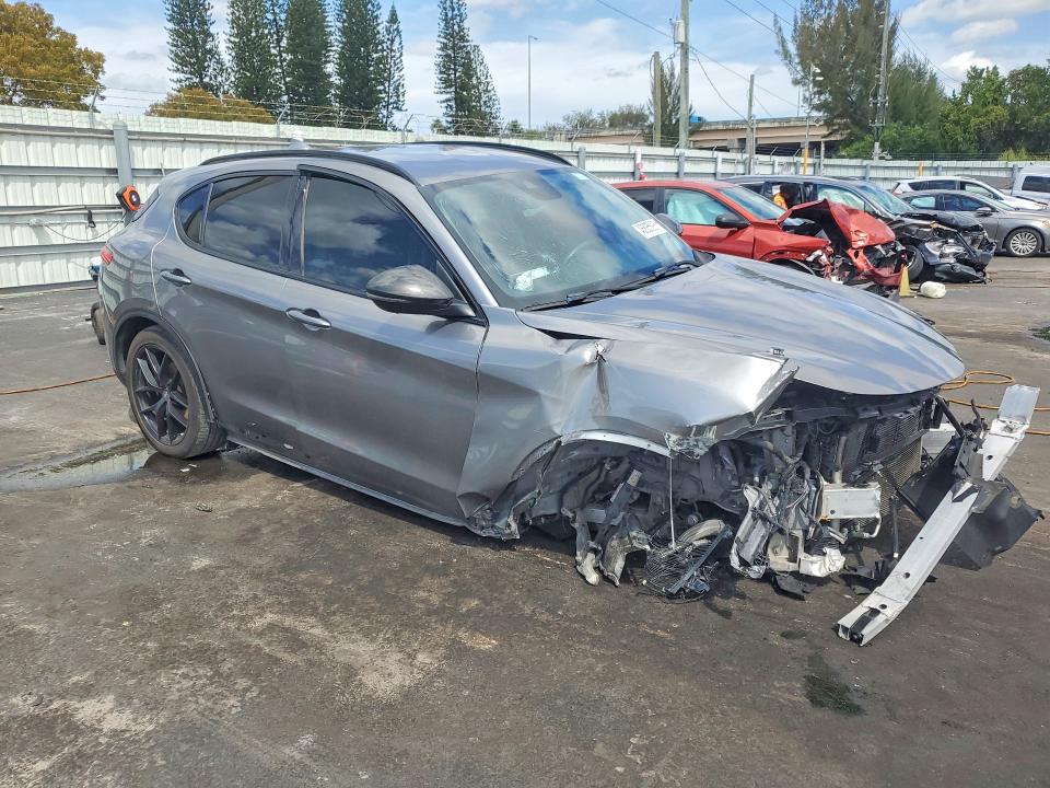Продаж на аукціоні авто 2020 Alfa Romeo Stelvio, vin: ZASPAJAN6L7C75483, номер лоту: 52318016