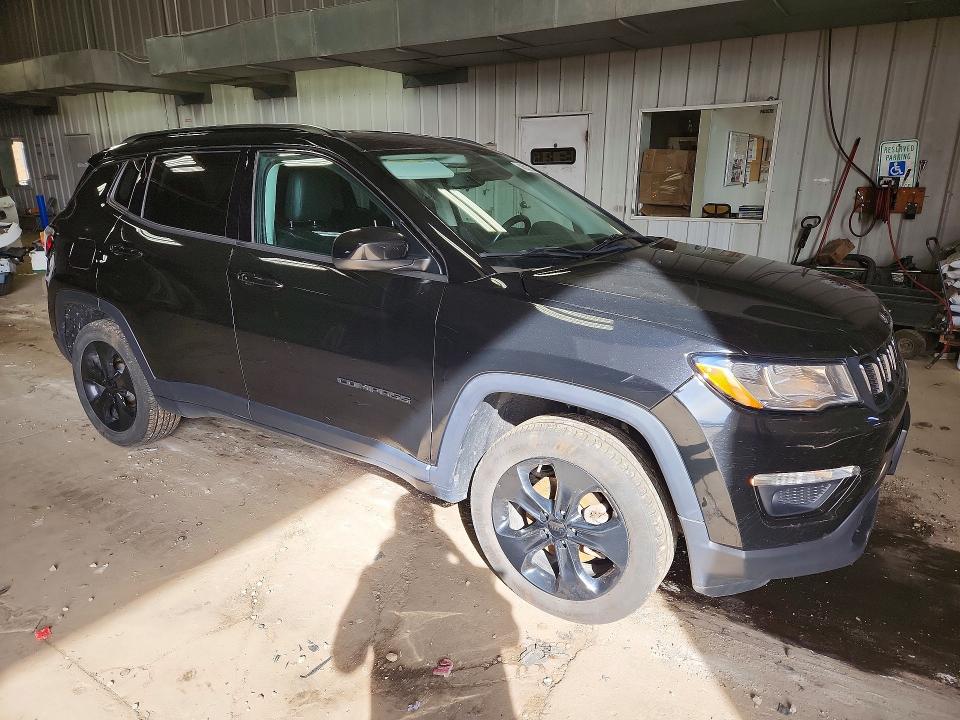 46022196 :رقم المزاد ، 3C4NJDBBXLT204689 vin ، 2020 Jeep Compass مزاد بيع