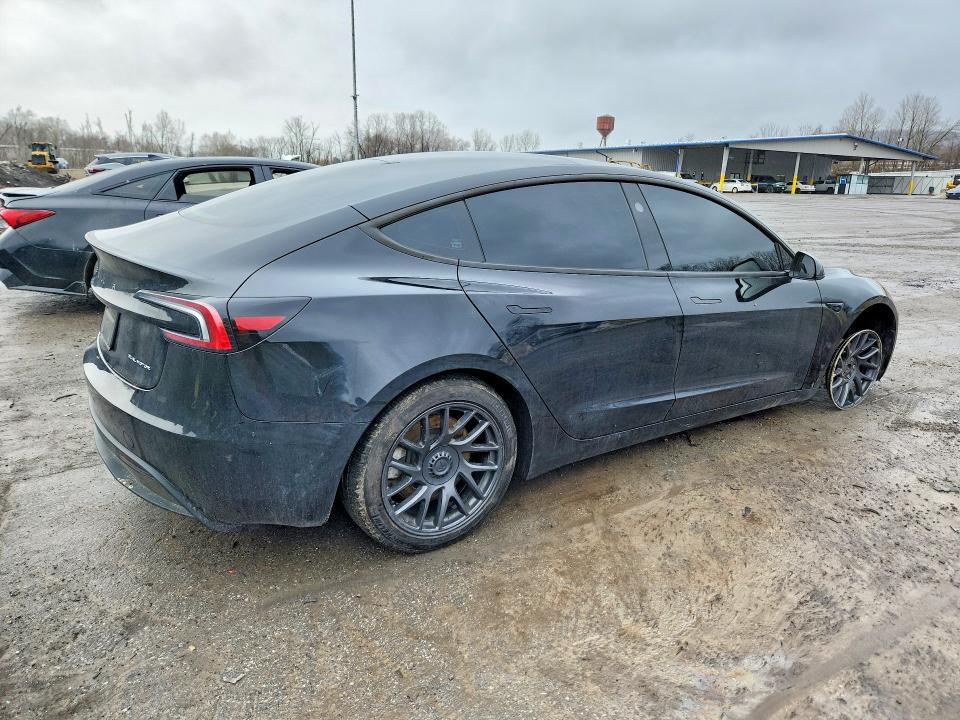 79400325 :رقم المزاد ، 5YJ3E1EB9SF909440 vin ، 2025 Tesla Model 3 مزاد بيع