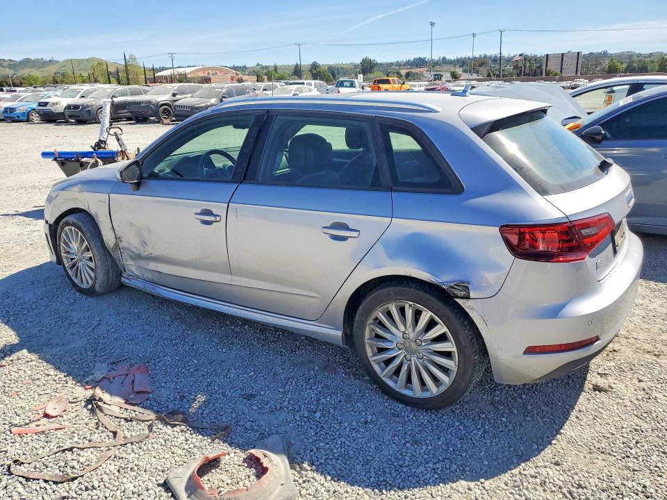 2016 Audi A3 მანქანა იყიდება აუქციონზე, vin: WAUUPBFF2GA086224, აუქციონის ნომერი: 52093186