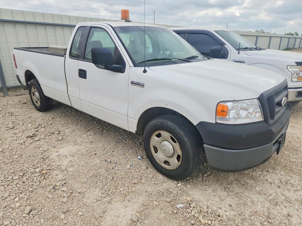 47236246 :رقم المزاد ، 1FTRF122X8KE32864 vin ، 2008 Ford F150 مزاد بيع