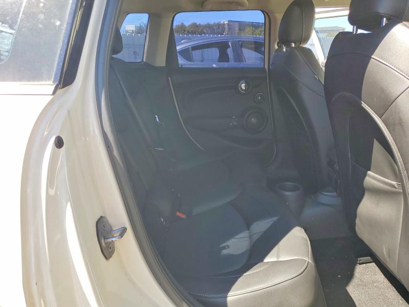 Продаж на аукціоні авто 2015 Mini Cooper, vin: WMWXS5C55FT827977, номер лоту: 47557056
