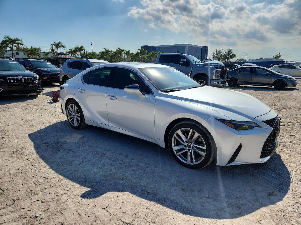 47384876 :رقم المزاد ، JTHC81F25M5043518 vin ، 2021 Lexus Is 300 مزاد بيع