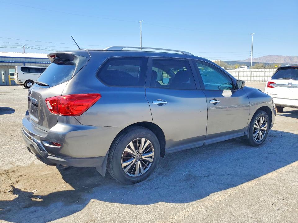 79796285 :رقم المزاد ، 5N1DR2MN3JC663129 vin ، 2018 Nissan Pathfinder مزاد بيع