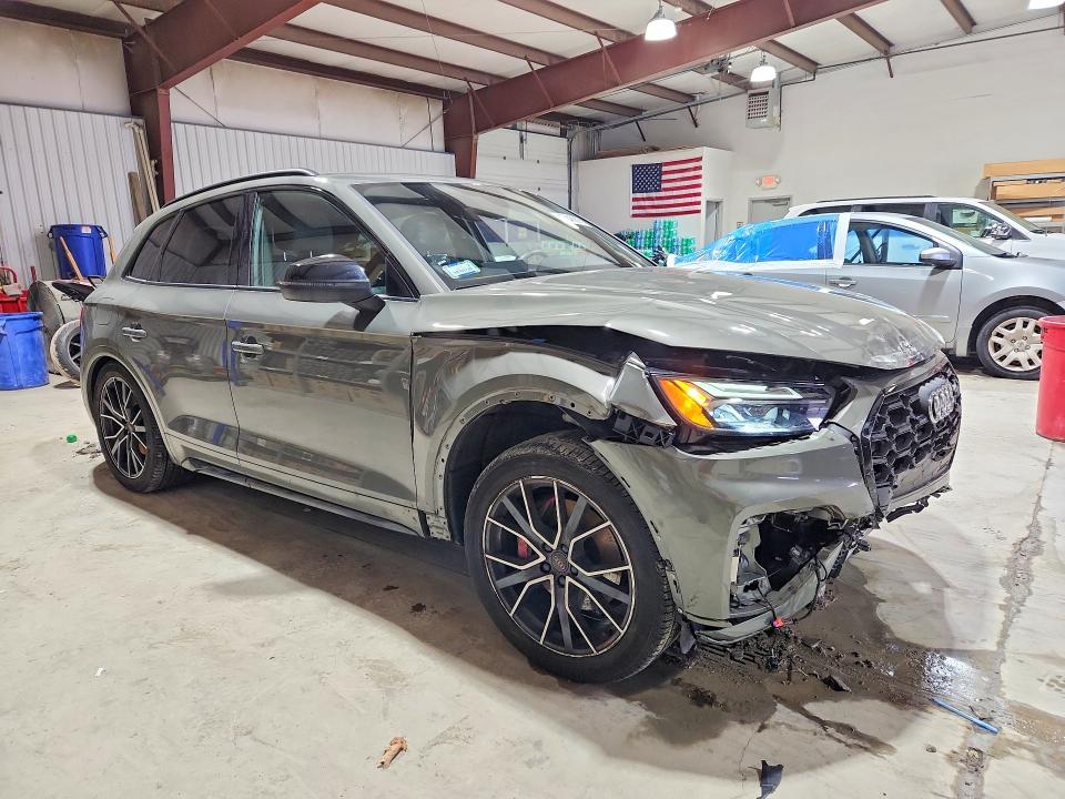 Продажа на аукционе авто 2024 Audi Sq5, vin: WA1B4AFY5R2052283, номер лота: 45648926