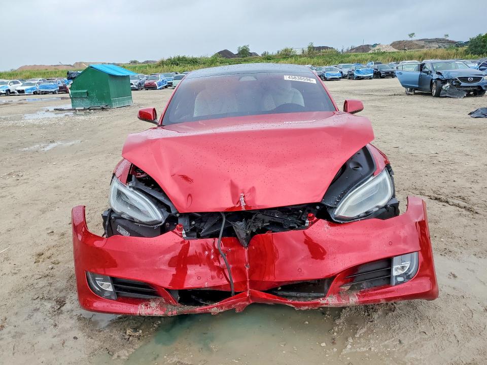 45830596 :رقم المزاد ، 5YJSA1E45LF366906 vin ، 2020 Tesla Model S مزاد بيع