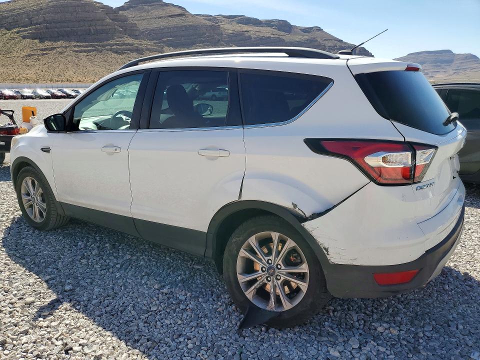 Продажа на аукционе авто 2018 Ford Escape, vin: 1FMCU0GD6JUC35972, номер лота: 47197606