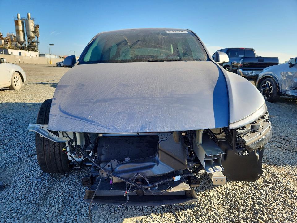 47433996 :رقم المزاد ، 7SAYGDEE7TF330852 vin ، 2026 Tesla Model Y مزاد بيع
