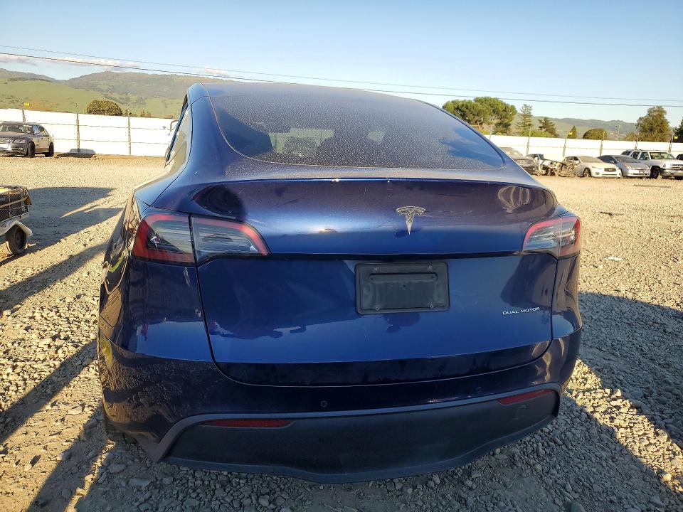 Auction sale of the 2022 Tesla Model Y, vin: 7SAYGAEE2NF553480, lot number: 79028275