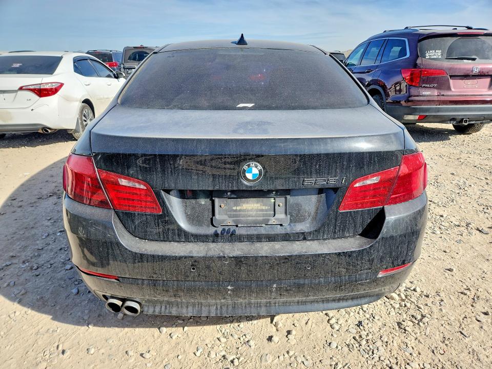 46947156 :رقم المزاد ، WBAXH5C57CDW06997 vin ، 2012 Bmw 528 مزاد بيع