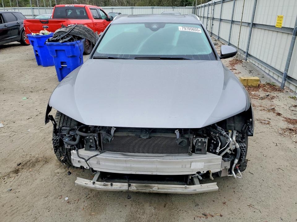 Продажа на аукционе авто 2019 Audi E-tron, vin: WA1VAAGE6KB015517, номер лота: 79705655