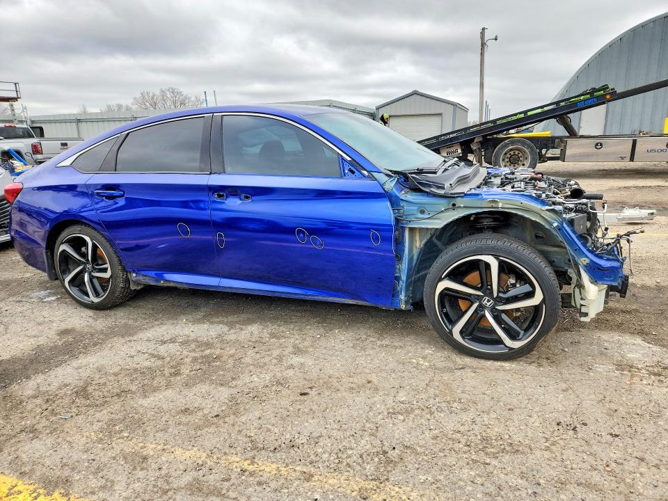 Продаж на аукціоні авто 2018 Honda Accord, vin: 1HGCV2F38JA051528, номер лоту: 45612506