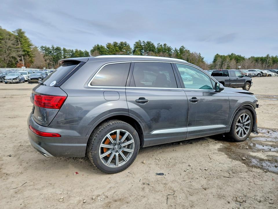 2018 Audi Q7 მანქანა იყიდება აუქციონზე, vin: WA1LAAF70JD033427, აუქციონის ნომერი: 47046516
