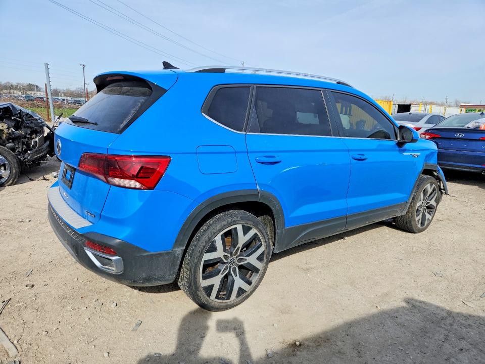 Продаж на аукціоні авто 2022 Volkswagen Taos, vin: 3VV2X7B20NM044839, номер лоту: 47164396