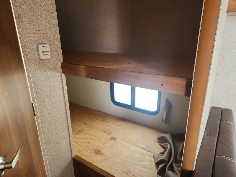 Продаж на аукціоні авто 2016 Forest River Coachman, vin: 5ZT2CXHC0GA007864, номер лоту: 47822946